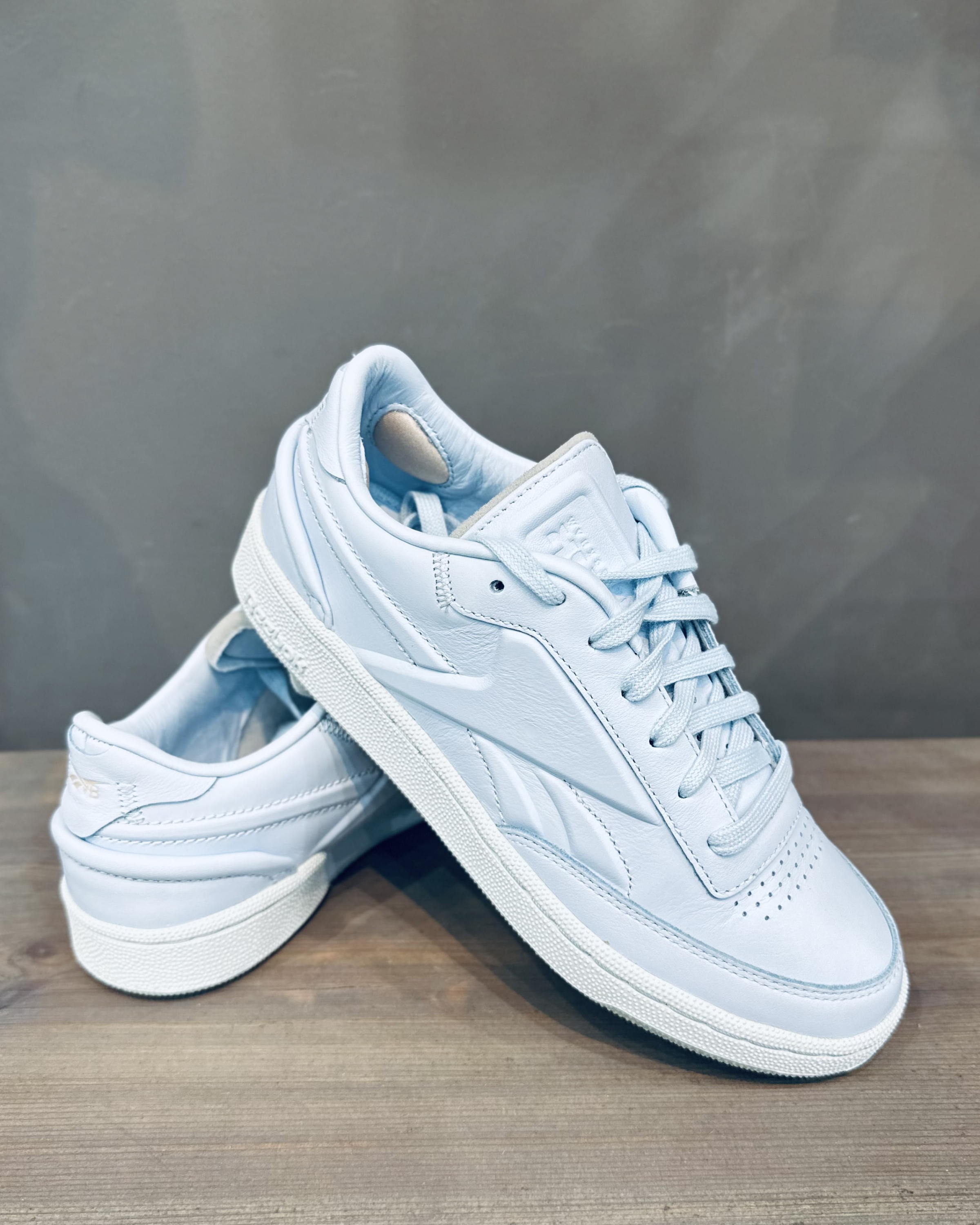 Кроссовки Reebok Victoria Beckham Club C Fresh Blue