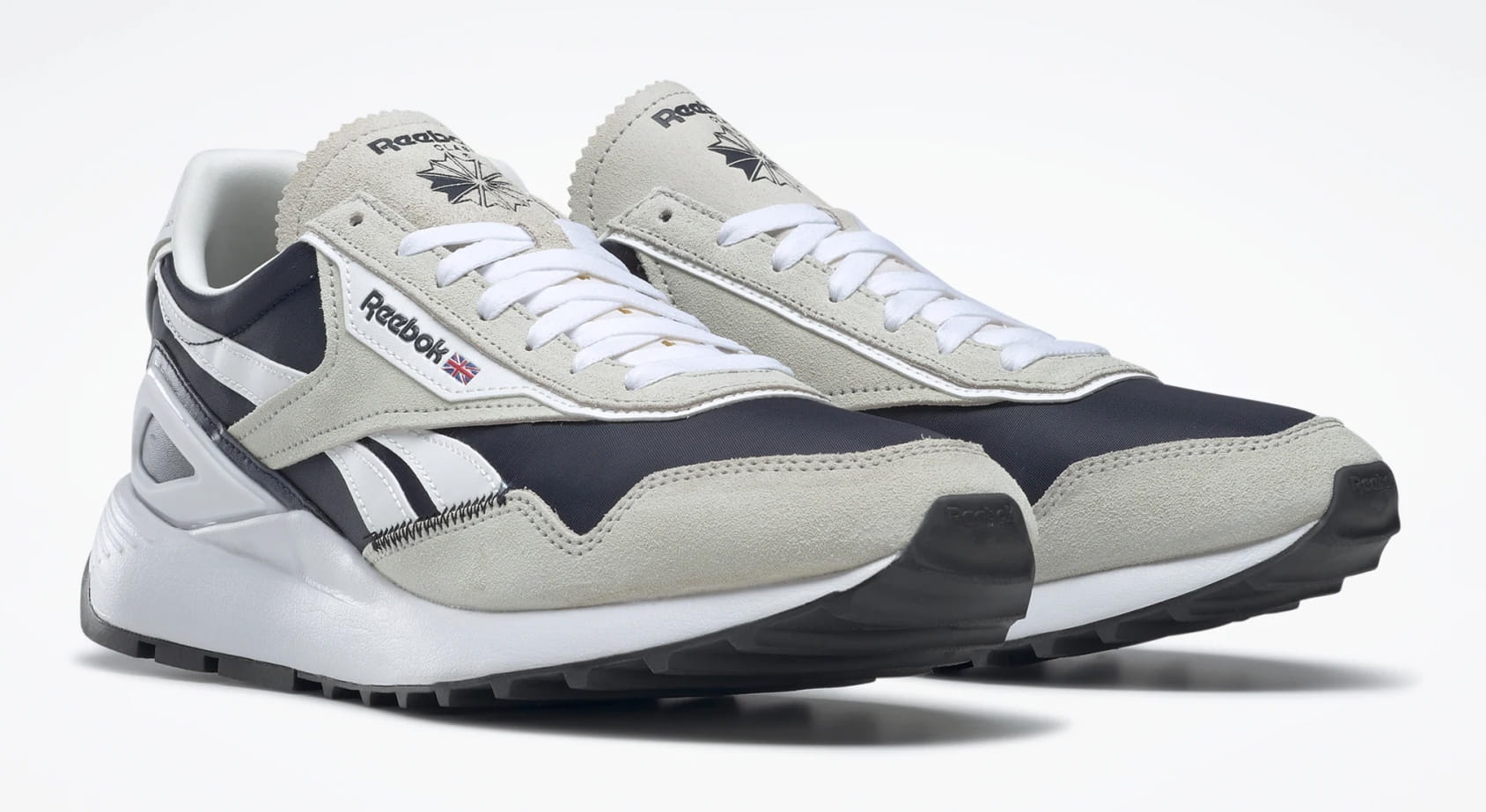 reebok classic leather legacy az vector navy chalk ftwr white 5300.00
