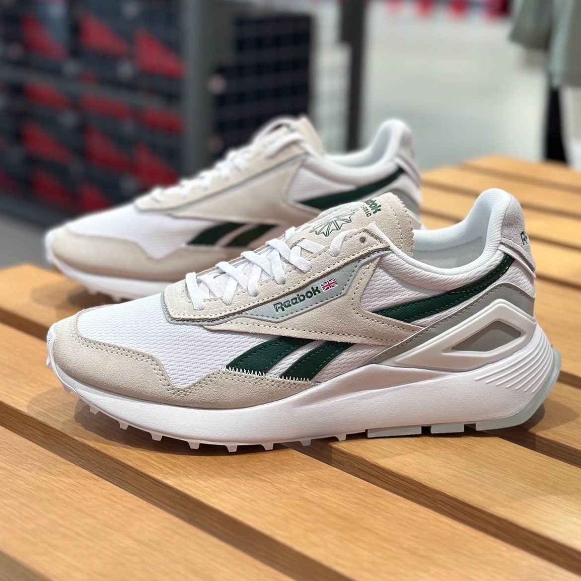 reebok classic leather legacy az ftwr white dark green pure grey 3 5600.00