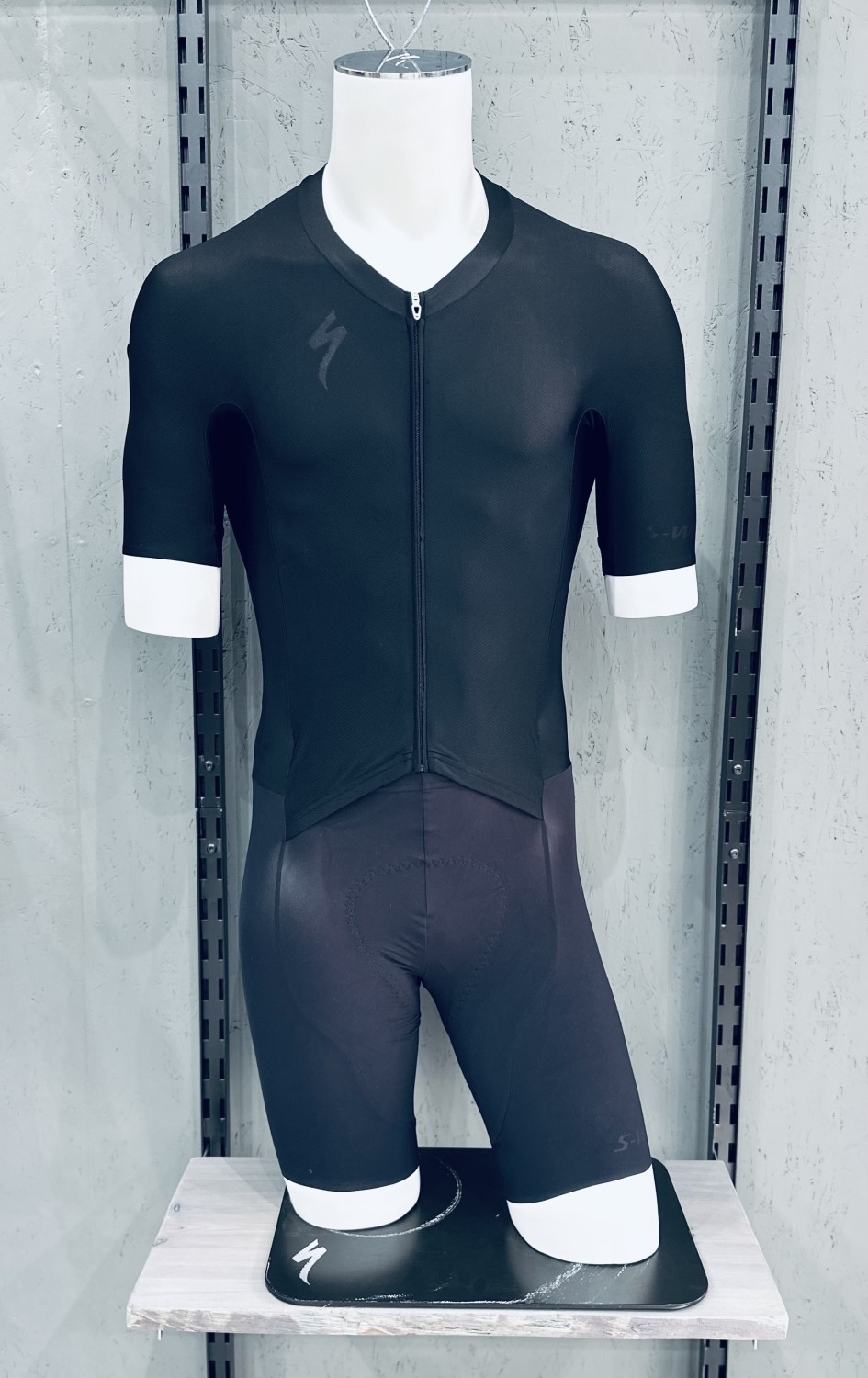 Evade gc skinsuit on sale