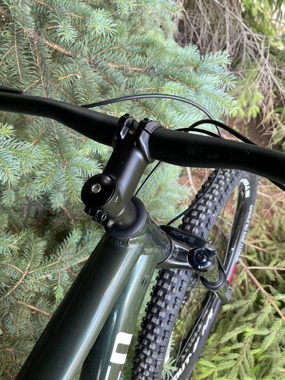 Купить Specialized Rockhopper Elite 29 Deore 1x11 Gloss Oak Green Metallic / Metallic White Silver Артикул 