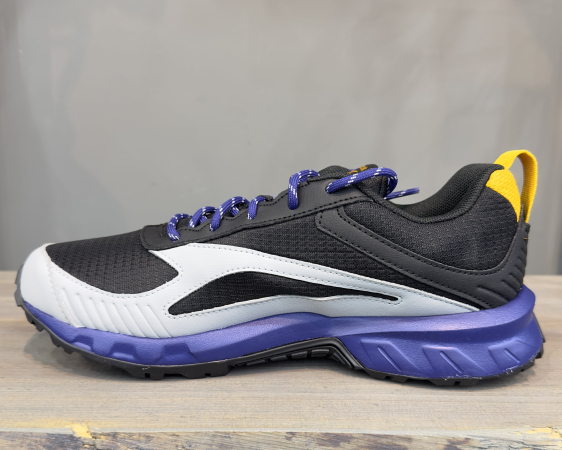 Кроссовки Кроссовки женские Reebok Ridgerider 6 GTX core black/bold purple/orange flare Артикул GX22479.5, GX224710, GX22479, GX22477, GX22478.5, GX224710.5
