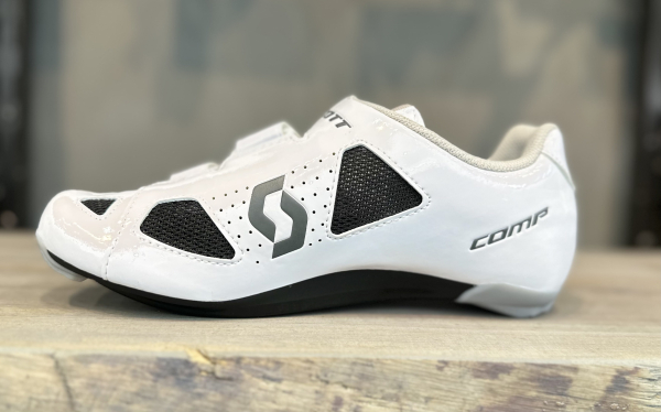Велотуфли шоссе и триатлон Велотуфли женские Scott Road Comp gloss white/gloss black Артикул 7613368818984, 7613368819011, 7613368819028, 7613368818991