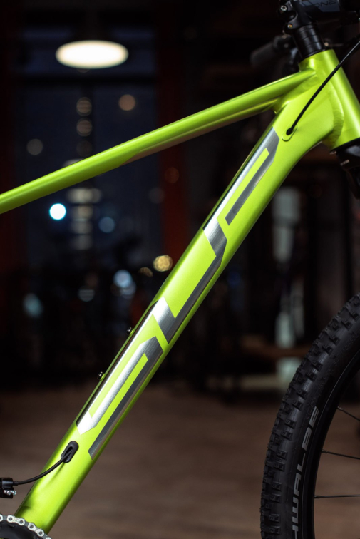 Купить Superior XC 859 2023 Matte Lime Metallic Chrome Silver Артикул 801.2023.29088, 801.2023.29087, 801.2023.2908_