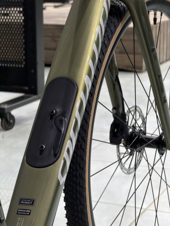 Гравийные велосипеды, комфорт плюс Specialized Diverge 4 Comp Carbon 2026 SRAM Apex AXS Laurel Green Metallic/ Dolomite Metallic Артикул 95426-5349, 95426-5354, 95426-5352, 95426-5361, 95426-5356, 95426-5358
