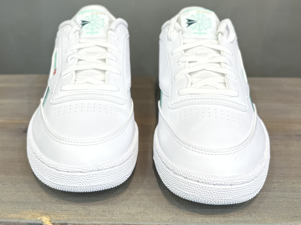 Кроссовки Кеды Reebok Club C 85 Vegan ftwr white/hint mint/midnight pine Артикул GX75627, GX756213, GX75627.5, GX756215, GX75629, GX756211, GX756210, GX75628, GX75628.5, GX75625.5, GX75626, GX756212, GX75626.5, GX756210.5
