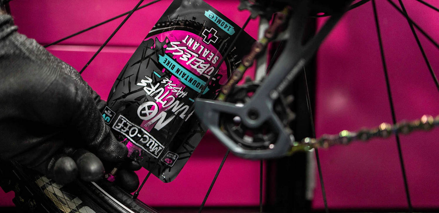 Герметик для бескамерных покрышек MTB Muc-Off 21090 Tubeless Sealant 500мл