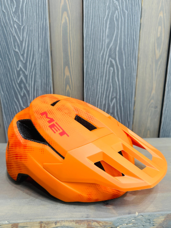 Шлемы Велошлем подростковый Met Shelter Orange/Red Артикул 3HM163CE00UNOR1