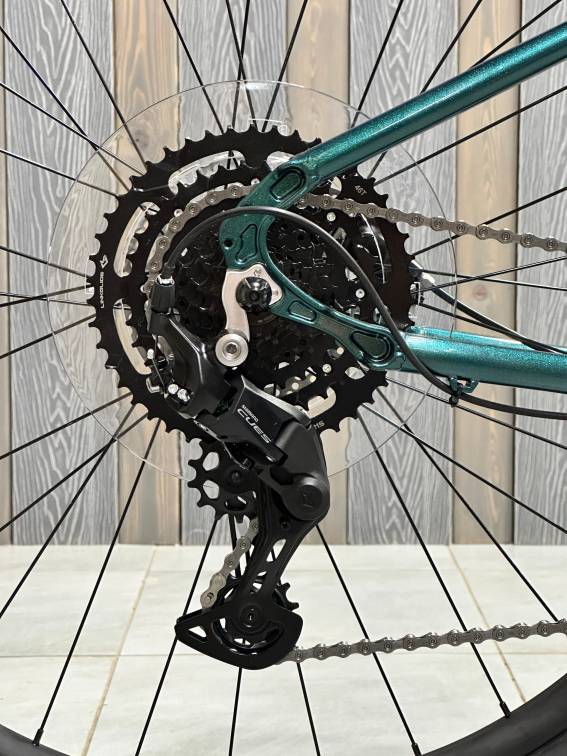 Купить Silverback SE:SERIES 9 29 2026 Gloss Metallic Emerald/Matt Black Артикул 4816026331327, 4816026331334