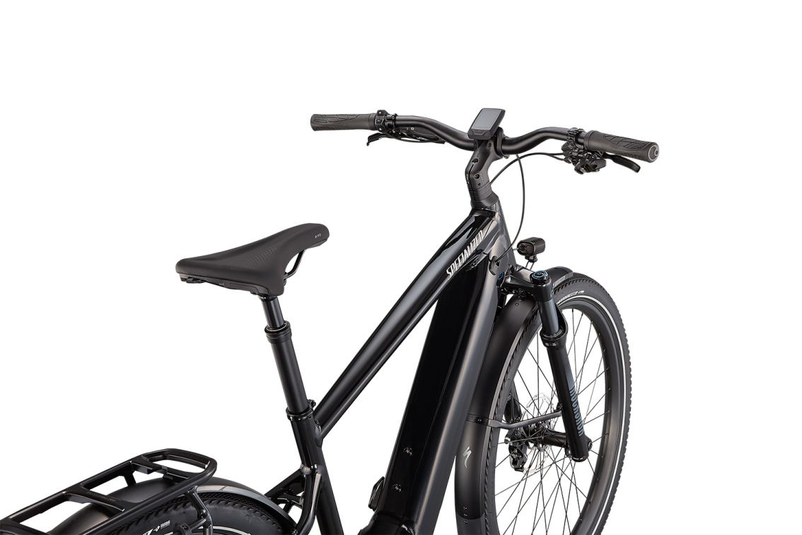 TURBO VADO - свой в городе! Specialized Turbo Vado 5.0 2022 Cast Black / Silver Reflective Артикул 95022-3304, 95022-3302, 95022-3303, 95022-3305