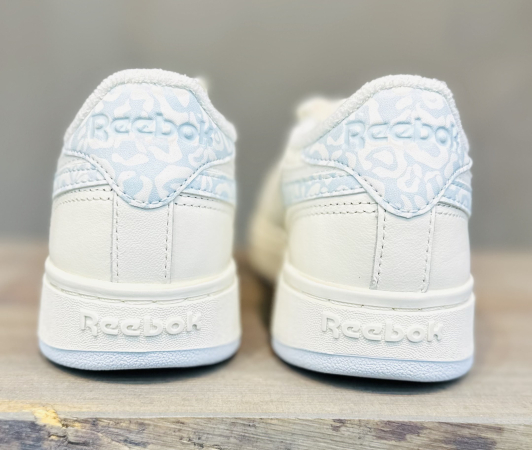 Кроссовки Кроссовки женские Reebok Club C Double Revenge glass blue/chalk/chalk Артикул H036527.5, H0365210, H036525.5, H036529, H036529.5, H0365210.5, H036526, H036528.5, H036528, H036527, H0365211, H036526.5