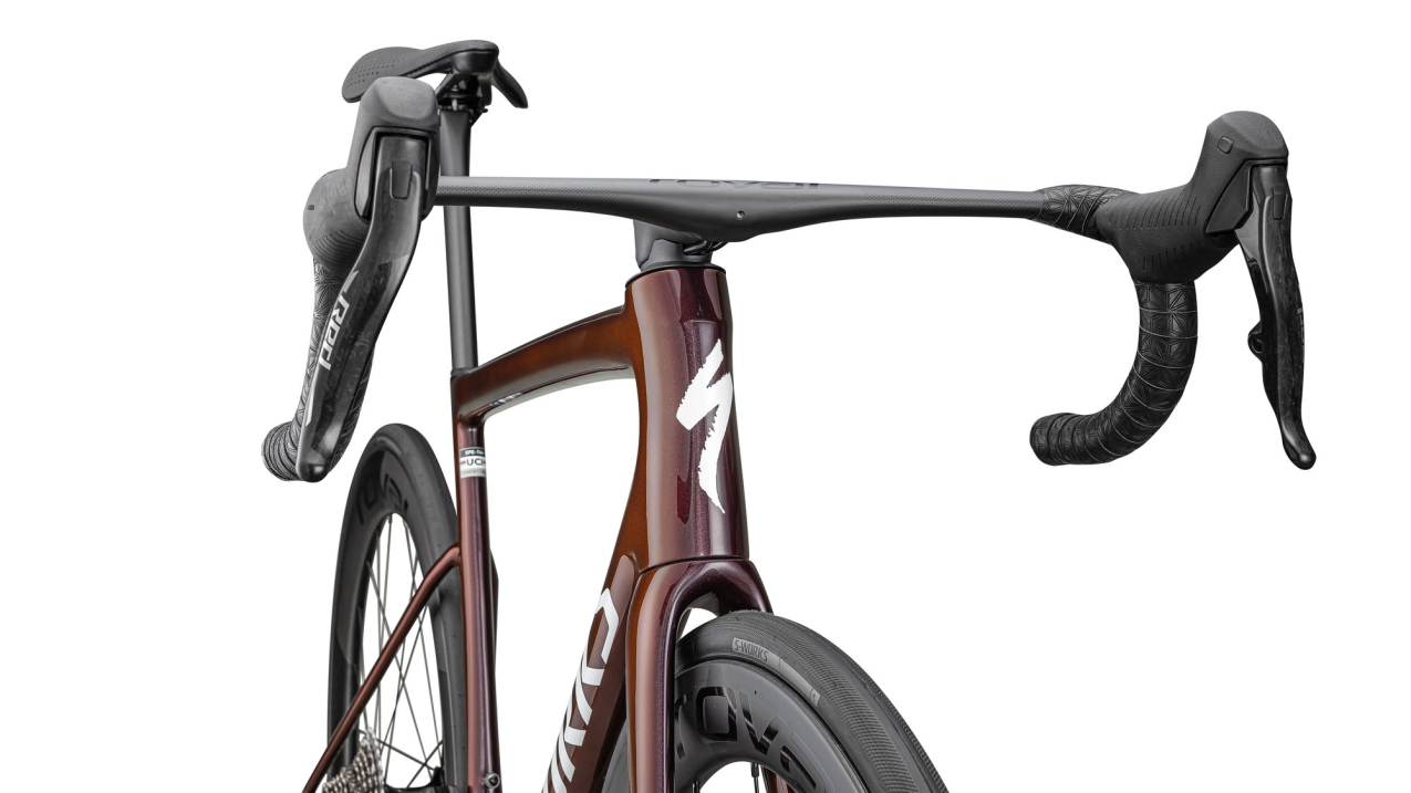 S-WORKS велосипеды шоссе Specialized S-Works Tarmac SL8 - Sram Red AXS 2025 Gloss Solidity/Red To Black Pearl/Metallic White Артикул 90625-0061, 90625-0054, 90625-0052, 90625-0049, 90625-0058, 90625-0056