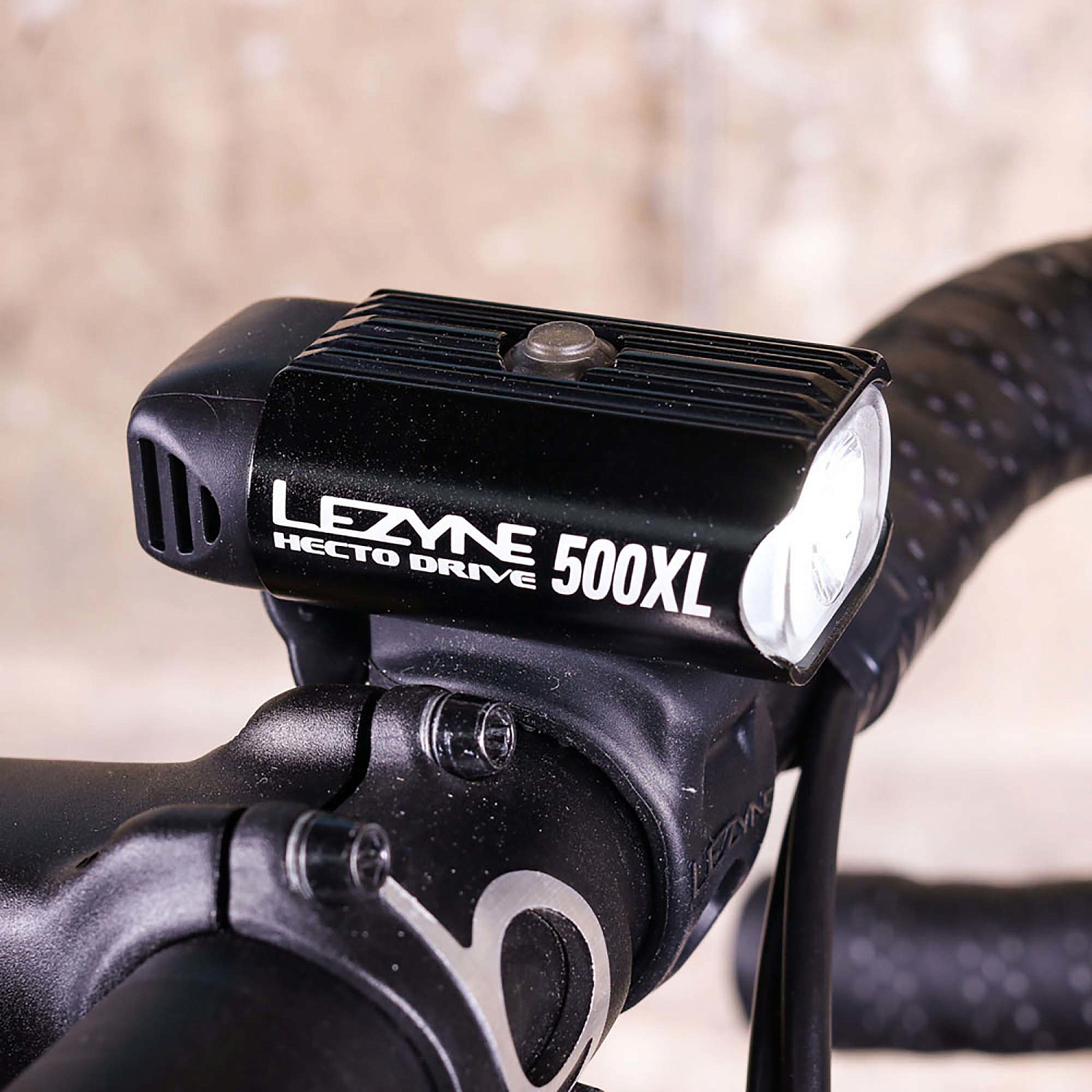 Фонарь передний Lezyne Hecto Drive 500XL