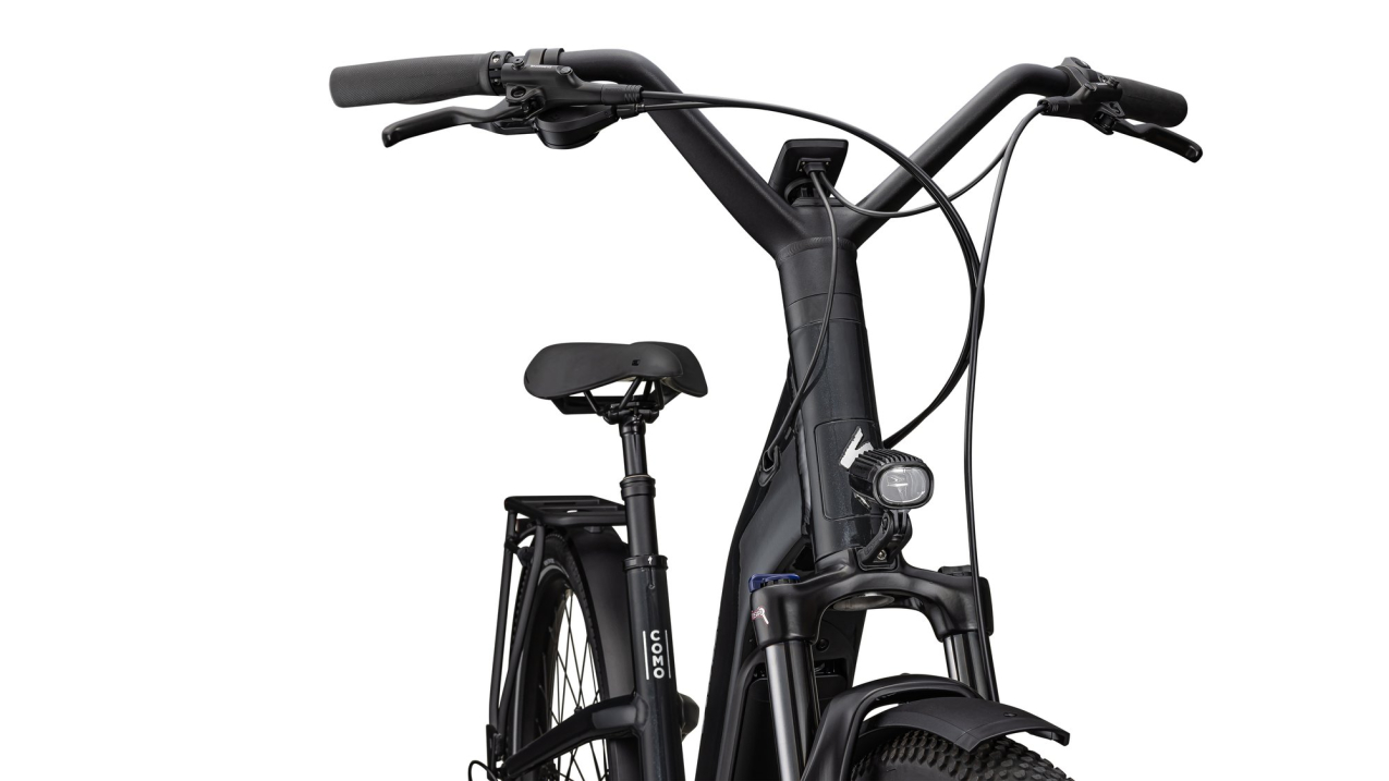 TURBO COMO - современный уровень комфорта Specialized Turbo Como 4.0 2025 Cast Black / Silver Reflective Артикул 90424-5402, 90424-5404, 90424-5403