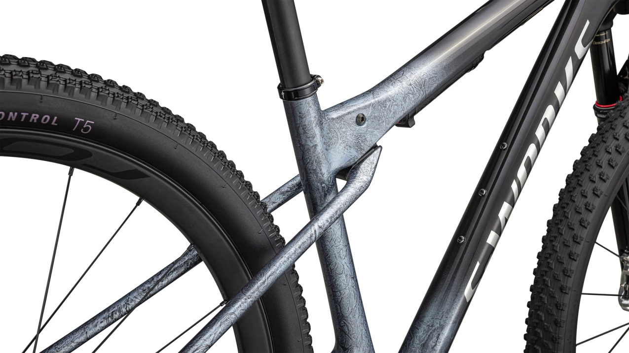S-WORKS горные велосипеды Specialized S-Works Epic World Cup 2025 Gloss Glacial Metallic Granite / Brushed Chrome Артикул 93125-0303, 93125-0304, 93125-0302, 93125-0305