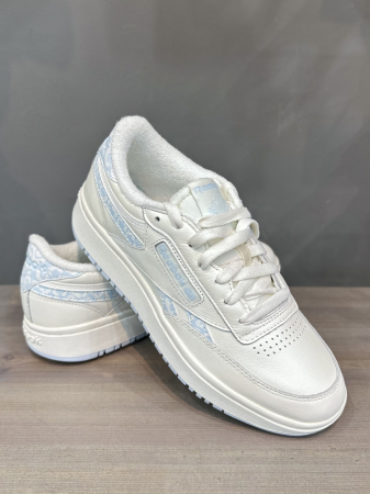Кроссовки Кроссовки женские Reebok Club C Double Revenge glass blue/chalk/chalk Артикул H036527.5, H0365210, H036525.5, H036529, H036529.5, H0365210.5, H036526, H036528.5, H036528, H036527, H0365211, H036526.5