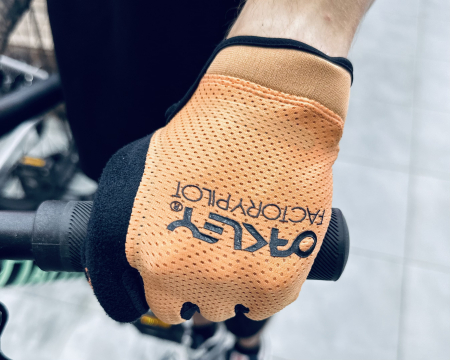 Велоперчатки Велоперчатки женские LF Oakley All Mountain Mtb Glove Soft Orange Артикул FOS800022-73K-M, FOS800022-73K-L