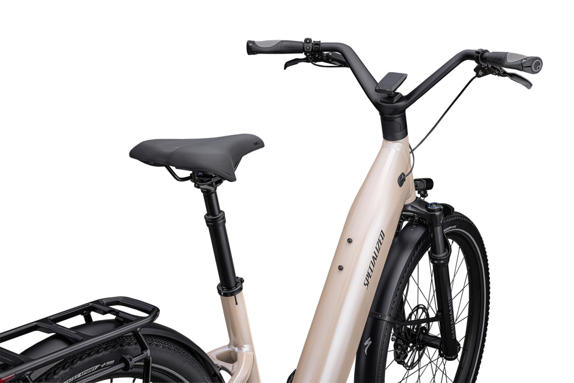 TURBO COMO - современный уровень комфорта Specialized Turbo Como 5.0 IGH 2023 Sand / BlackReflective Артикул 90422-2704, 90422-2702, 90422-2703