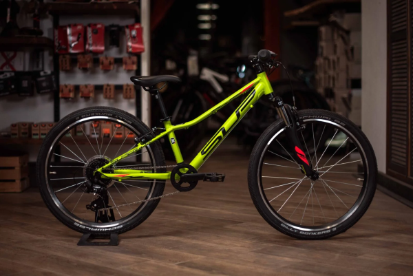 Superior Racer XC 20 2024 Matte Lime/Black/Red
