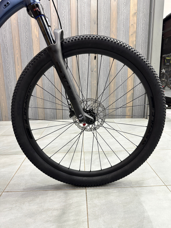 Купить Silverback SE:SERIES 9 29 2026 Matt Deep Passion Blue/Gloss Blue Артикул 4816026331365, 4816026331372