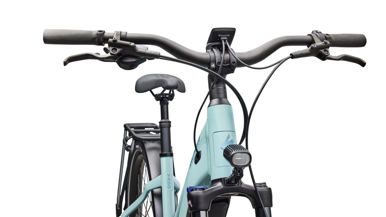 TURBO VADO - свой в городе! Specialized Turbo Vado 4.0 Step-Through 2026 Gloss Seafoam / 25% Lapis Pearl / Glacial Metallic Артикул 95026-7303, 95026-7304, 95026-7305, 95026-7302