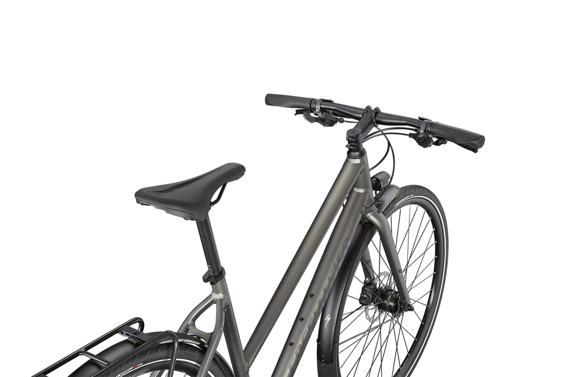 Городские велосипеды Specialized Sirrus 3.0 Step-Through EQ 2022 Satin Smoke / Black Reflective Артикул 90921-7301, 90921-7302, 90921-7303
