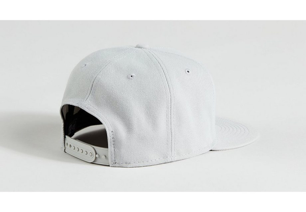 Шапки, кеппи, бейсболки Кепка Specialized New Era 9Fifty Snapback Metal Dove Grey Артикул 