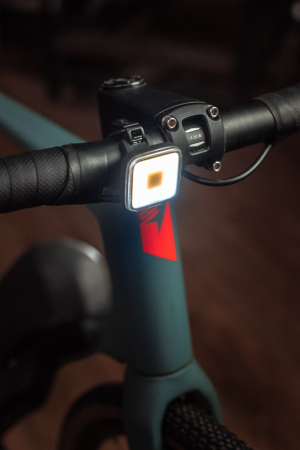 Фары и фонари Фонарь передний Knog Blinder Square Артикул 12287