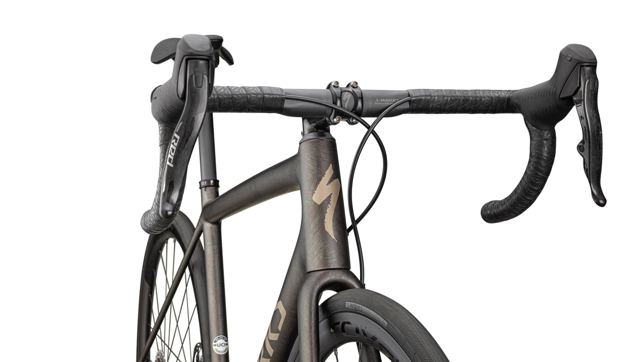 S-WORKS велосипеды шоссе Specialized S-Works Aethos - SRAM RED AXS 2025 Satin Doppio / Gunmetal Dry Brushed / Gold Pearl Артикул 97225-0049, 97225-0056, 97225-0052, 97225-0054, 97225-0058, 97225-0061
