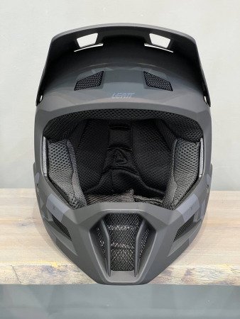 Шлемы Шлем Leatt MTB Gravity 2.0 Stealth Артикул 1023013953