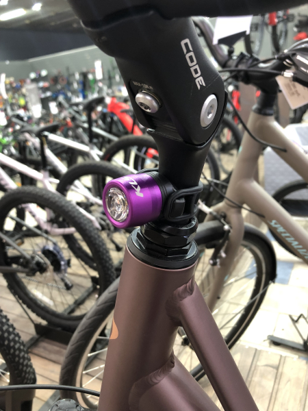 Фары и фонари Фара передняя KLS IO USB фиолетовая Артикул 