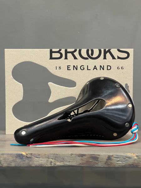 седло brooks b17 narrow carved black