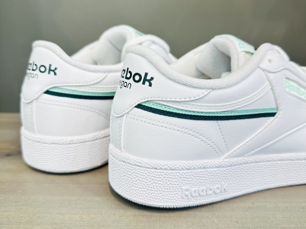 Кроссовки Кеды Reebok Club C 85 Vegan ftwr white/hint mint/midnight pine Артикул GX75627, GX756213, GX75627.5, GX756215, GX75629, GX756211, GX756210, GX75628, GX75628.5, GX75625.5, GX75626, GX756212, GX75626.5, GX756210.5