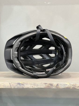 Шлемы Шлем Met Crossover MIPS Black Артикул 3HM151CE00UNNO1, 3HM151CE00XLNO1