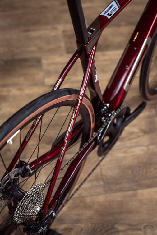 Туристические велосипеды Superior X-Road Team Elite 700C 2024 Gloss Dark Red Артикул 801.2022.28005, 801.2022.28004