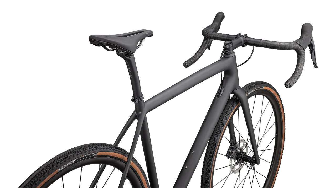 Циклокроссовые, внедорожные велосипеды Specialized Crux Comp - Shimano GRX 2025 Satin Carbon/Smoke  Артикул 91425-5554, 91425-5558, 91425-5552, 91425-5561, 91425-5549, 91425-5556