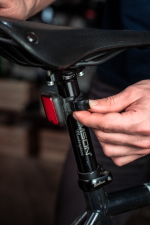 Фары и фонари Фонарь задний Knog Blinder Skull Артикул 12286