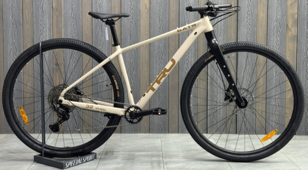 Прокат велосипеда 32-er маунтинбайк Tru Батя 11 M/L
