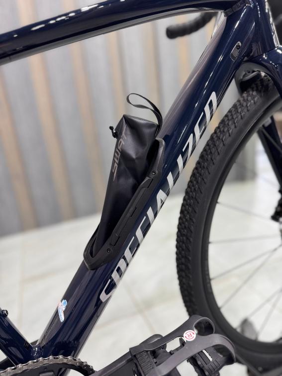 Гравийные велосипеды, комфорт плюс Specialized Diverge 4 Sport Alloy 2026 Gloss Dark Navy / Dolomite Metallic Артикул 95426-6349, 95426-6352, 95426-6354, 95426-6356, 95426-6358, 95426-6361