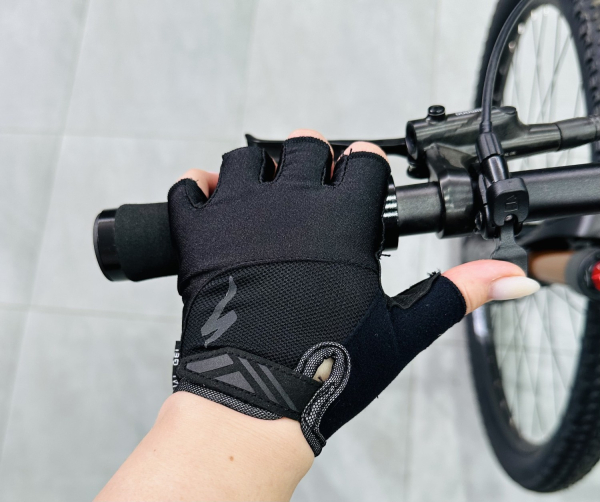 Велоперчатки SF Specialized BG Dual-Gel Women's Gloves
