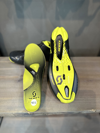 Велотуфли шоссе и триатлон Велотуфли Scott Road RC matt black/sulphur yellow Артикул 7613368481225, 7613368481201
