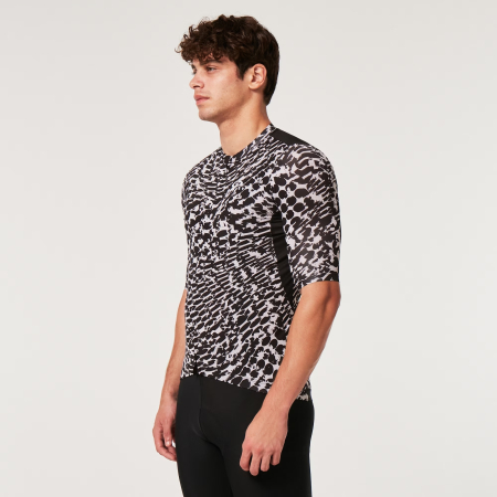Джерси, толстовки, худи Джерси Oakley Endurance Dazzle Camo Abstract Black/White Артикул FOA404398-9SV-XL, FOA404398-9SV-M, FOA404398-9SV-S, FOA404398-9SV-L