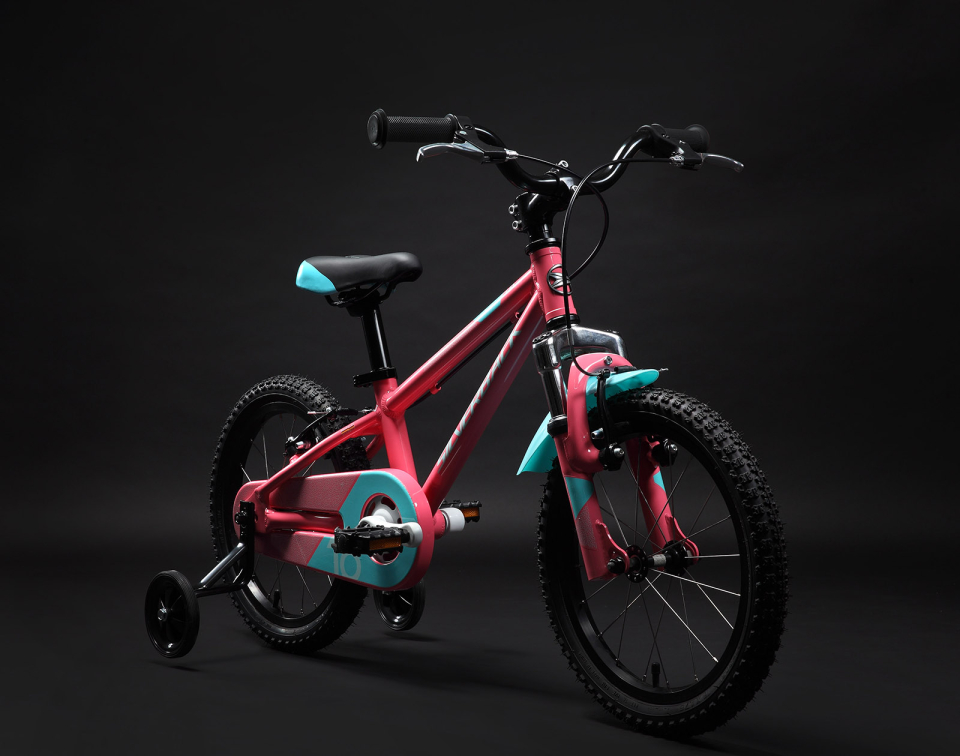 Для девочек с 3-х до 5-ти лет Silverback Senza 16 2017 Артикул 60095423039861