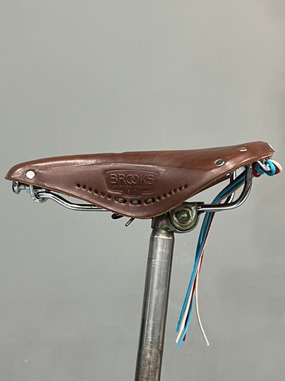 Седла Седло Brooks B17 Carved Brown Артикул 