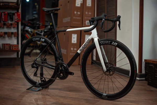 Superior RR 9.6 Matte Carbon/Black