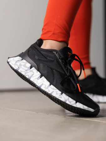 Кроссовки Кроссовки женские Reebok Zig Dynamica 3 core black/cold grey 7/white Артикул GW94557, GW945511, GW94558.5, GW94559.5, GW94556.5, GW94559, GW94557.5, GW945510.5, GW94558, GW94556, GW945510