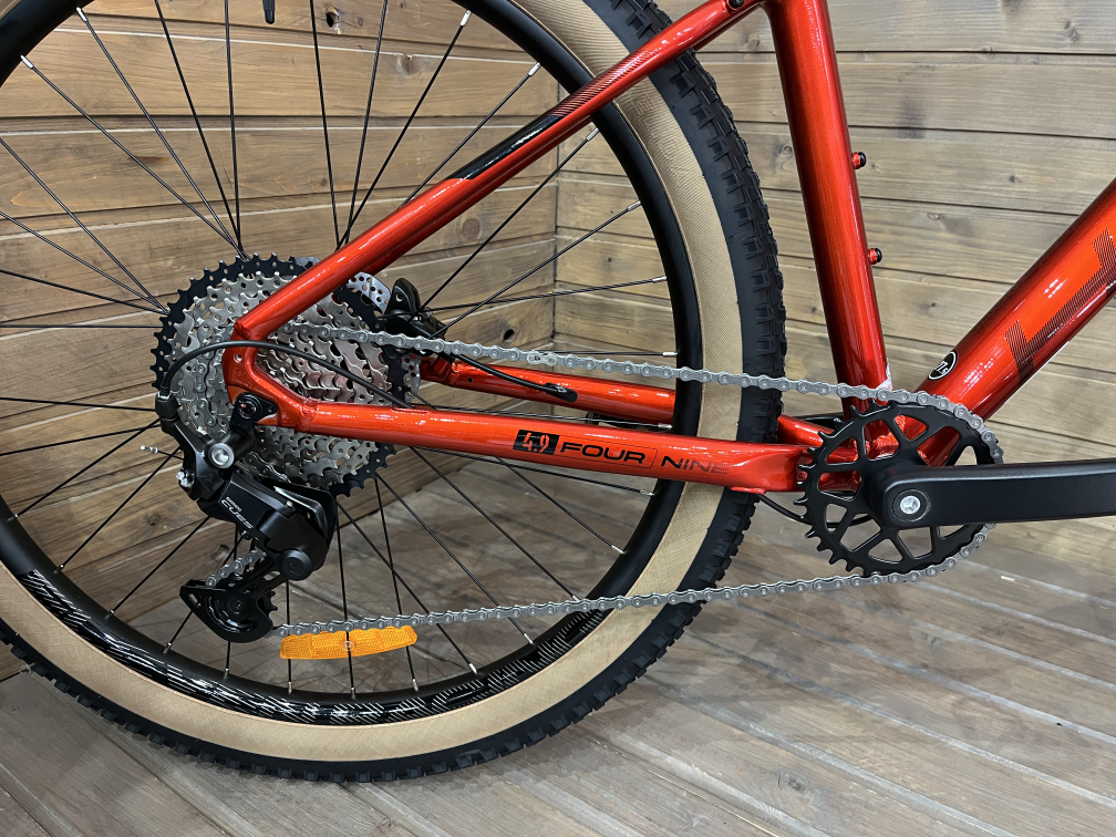Купить Hagen Four 4.9 27.5 2025 Dark Orange Артикул H25M49DO27S, H25M49DO27M