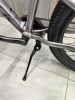 24 дюйма (7-11 лет) Silverback Spyke 24 SE 2026 Gloss Moondust Metallic Grey-Gloss Red Артикул 4816026331655
