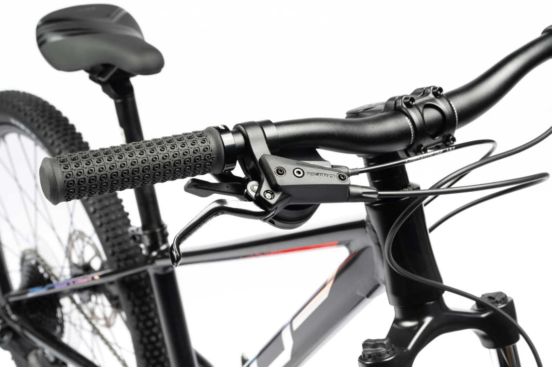 24 дюйма (7-11 лет) Superior Team 24 Matte Black/Hologram Chrome/Team Red 2025 Артикул 801.2025.29601