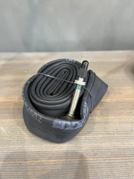 камера 700 maxxis welter weight 700x33/50c вело ниппель